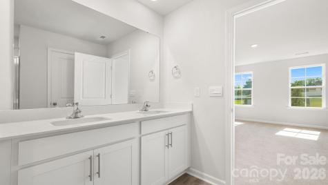 193 Zinnia Place Lexington NC 27295