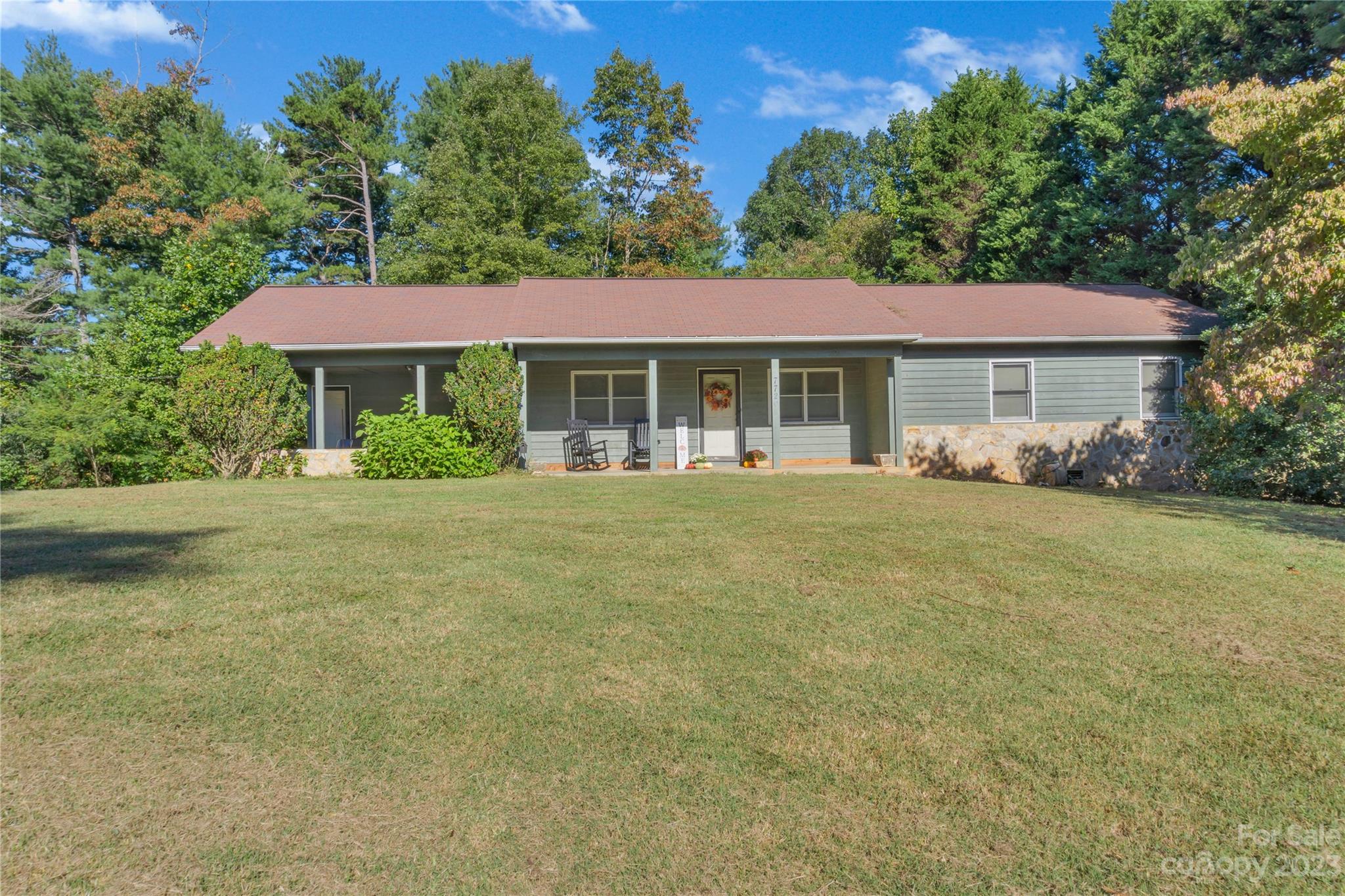7720 Woodland Hills Road Hickory NC 28602