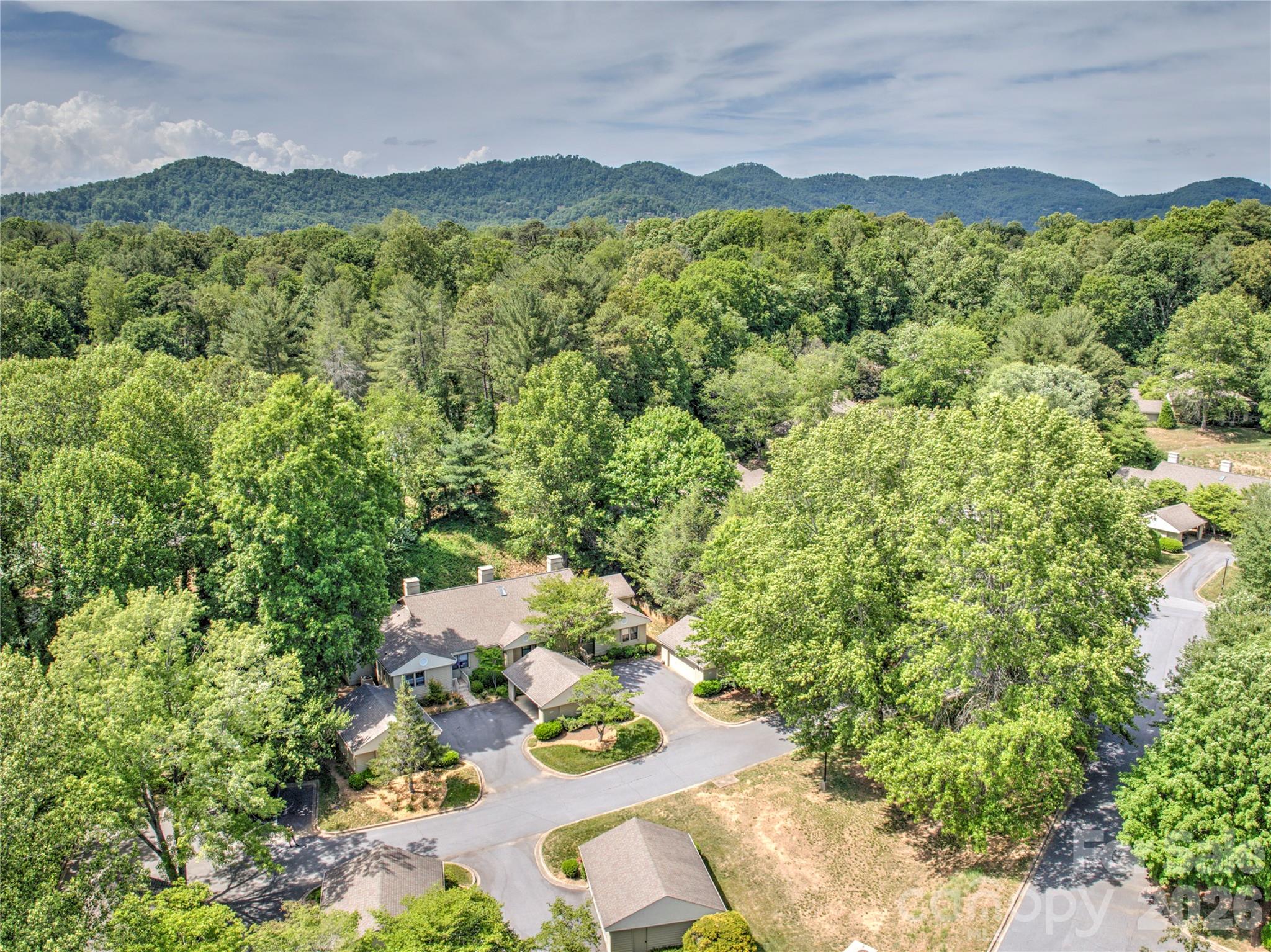 4102 Dominic Lane Asheville NC 28805