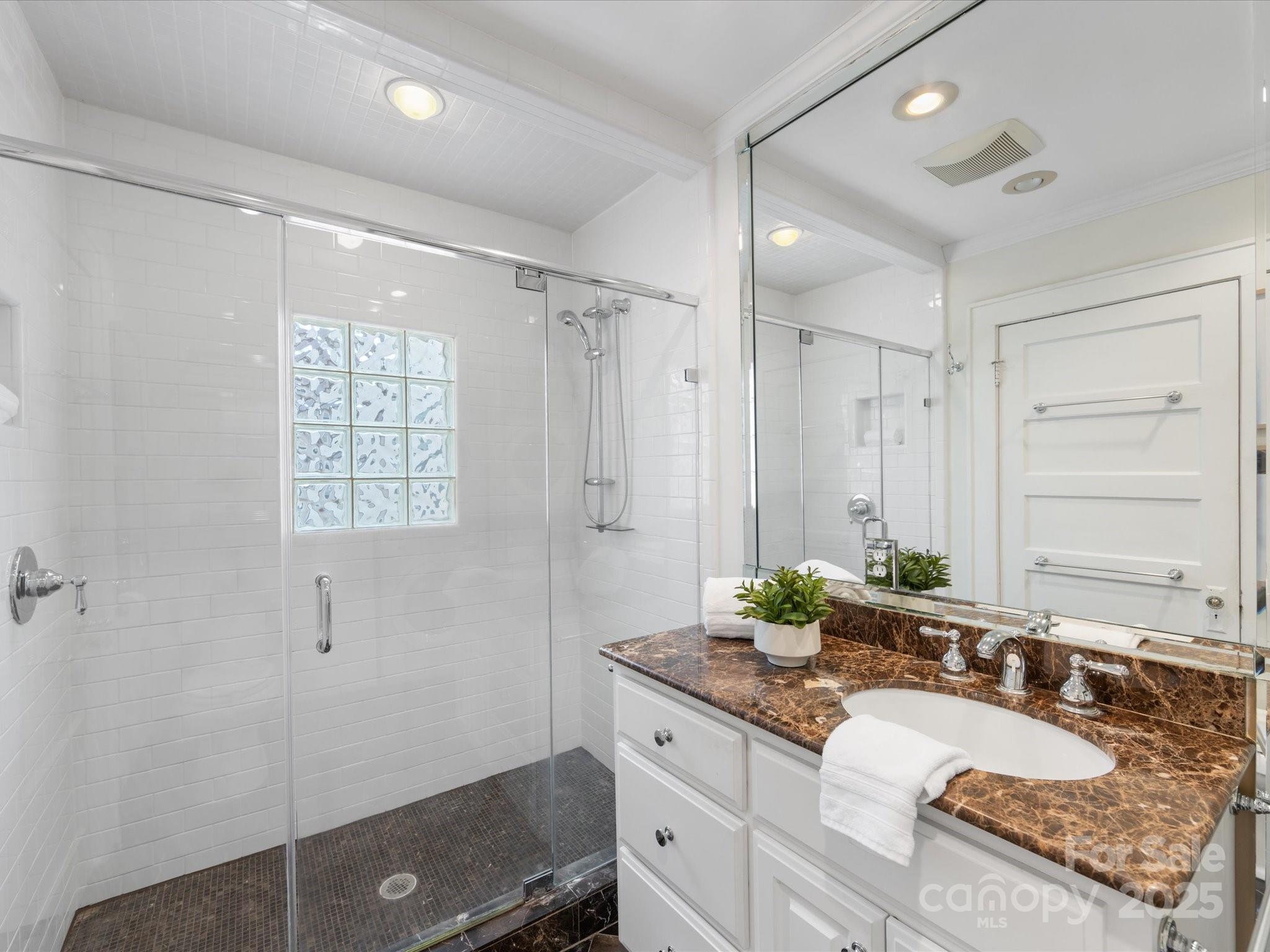 2132 Chesterfield Avenue Charlotte NC 28205