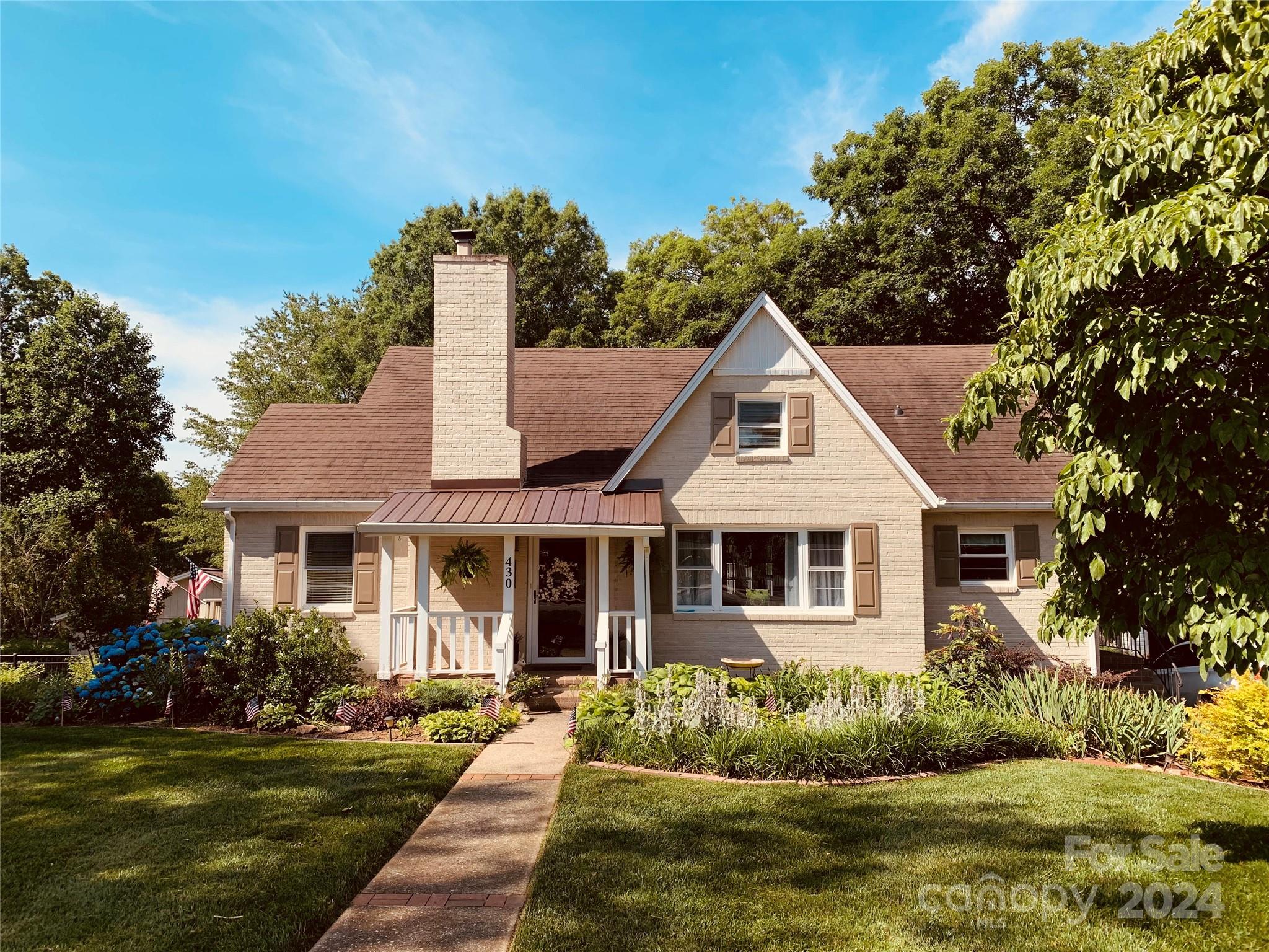 430 7th Avenue NE Hickory NC 28601