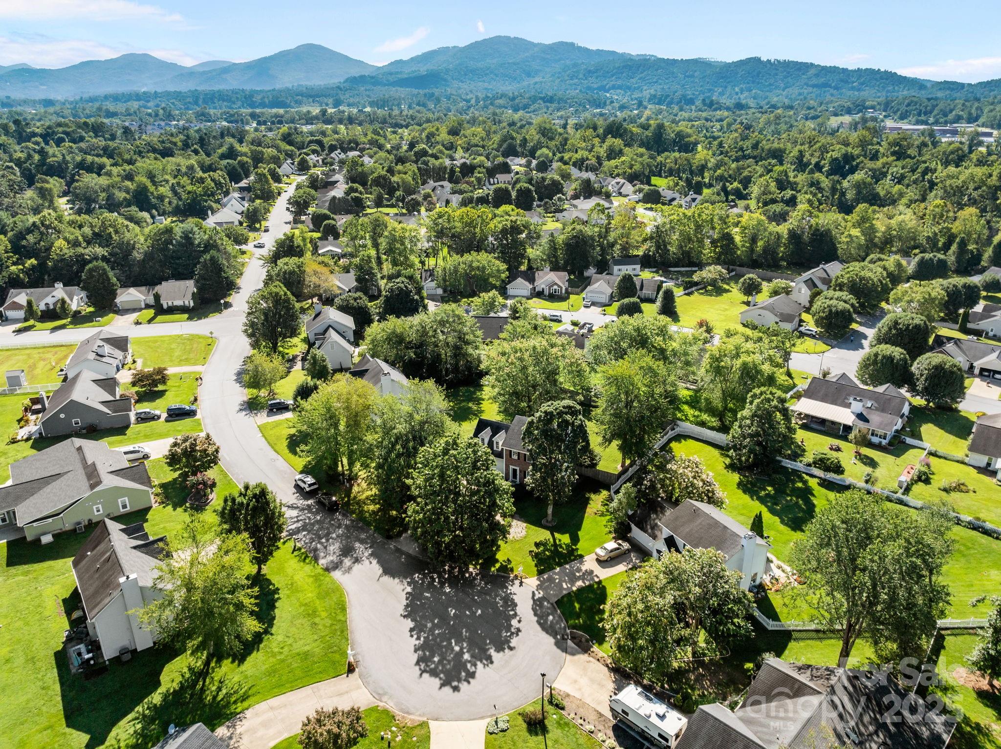 705 Woodhill Drive Fletcher NC 28732