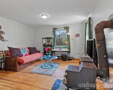 183 Stoney Fork Road Barnardsville NC 28709