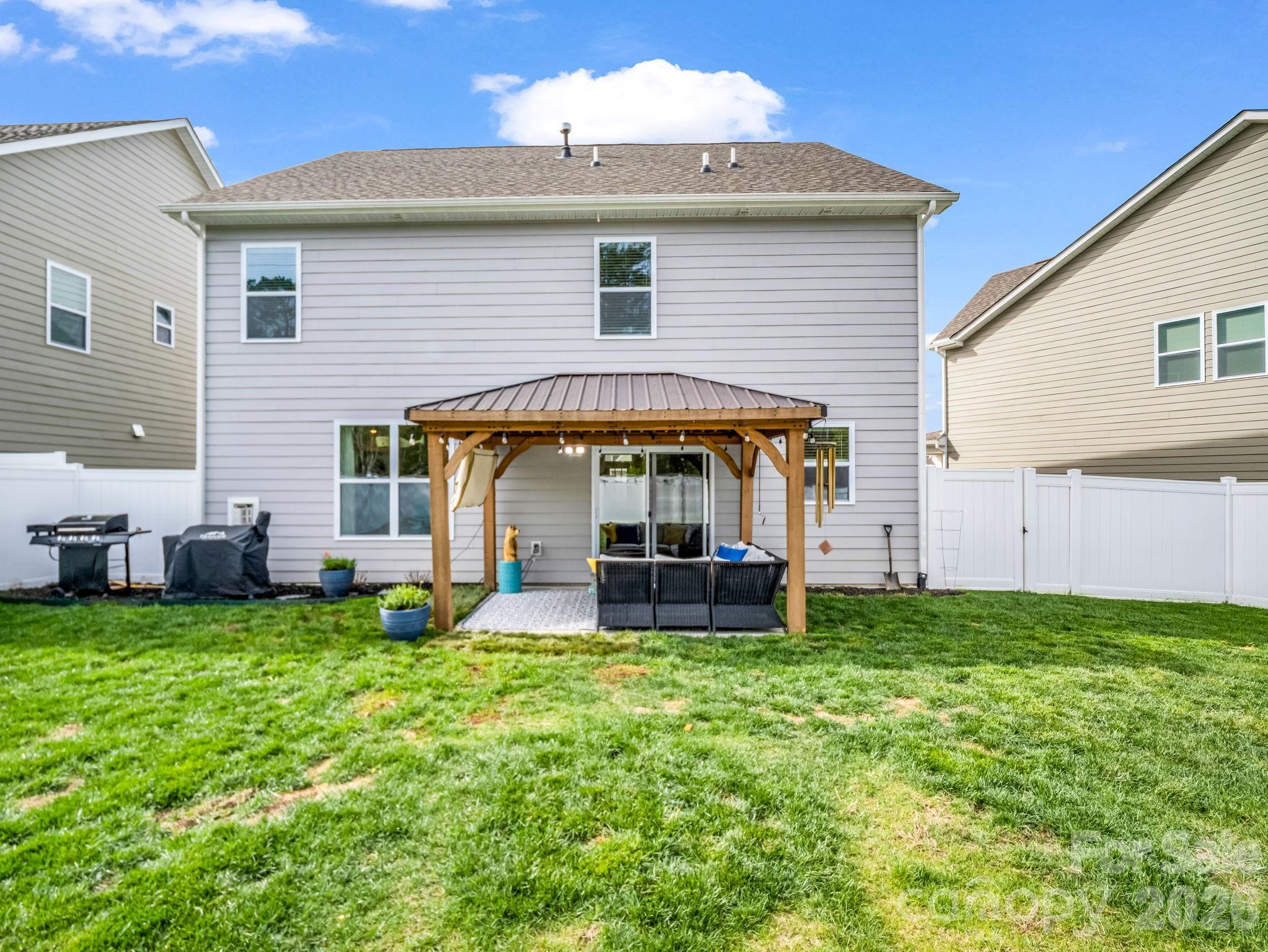 383 Fox Cove Road Hendersonville NC 28792