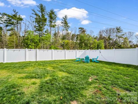 383 Fox Cove Road Hendersonville NC 28792