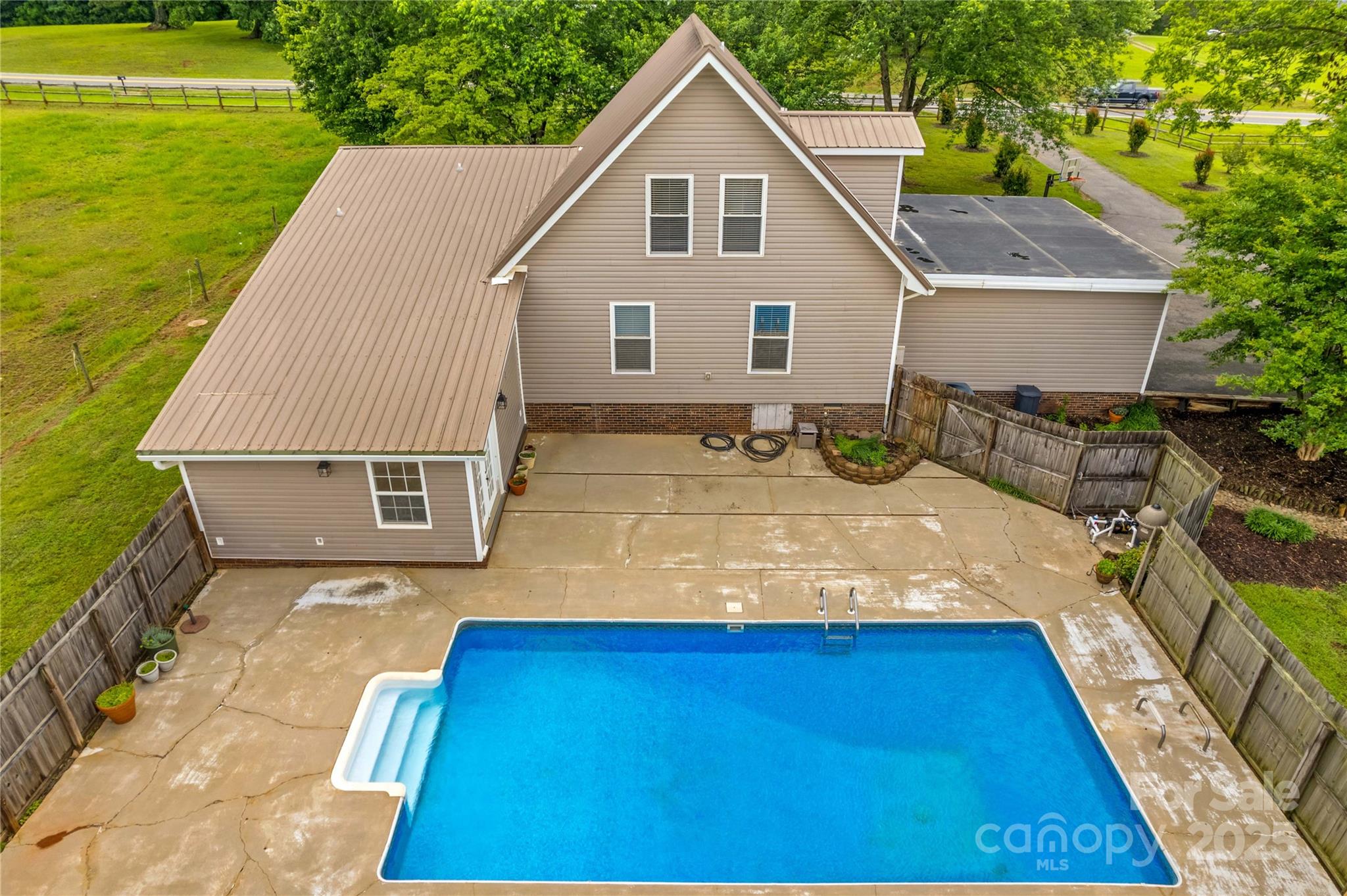 296 Hicks Creek Road Troutman NC 28166