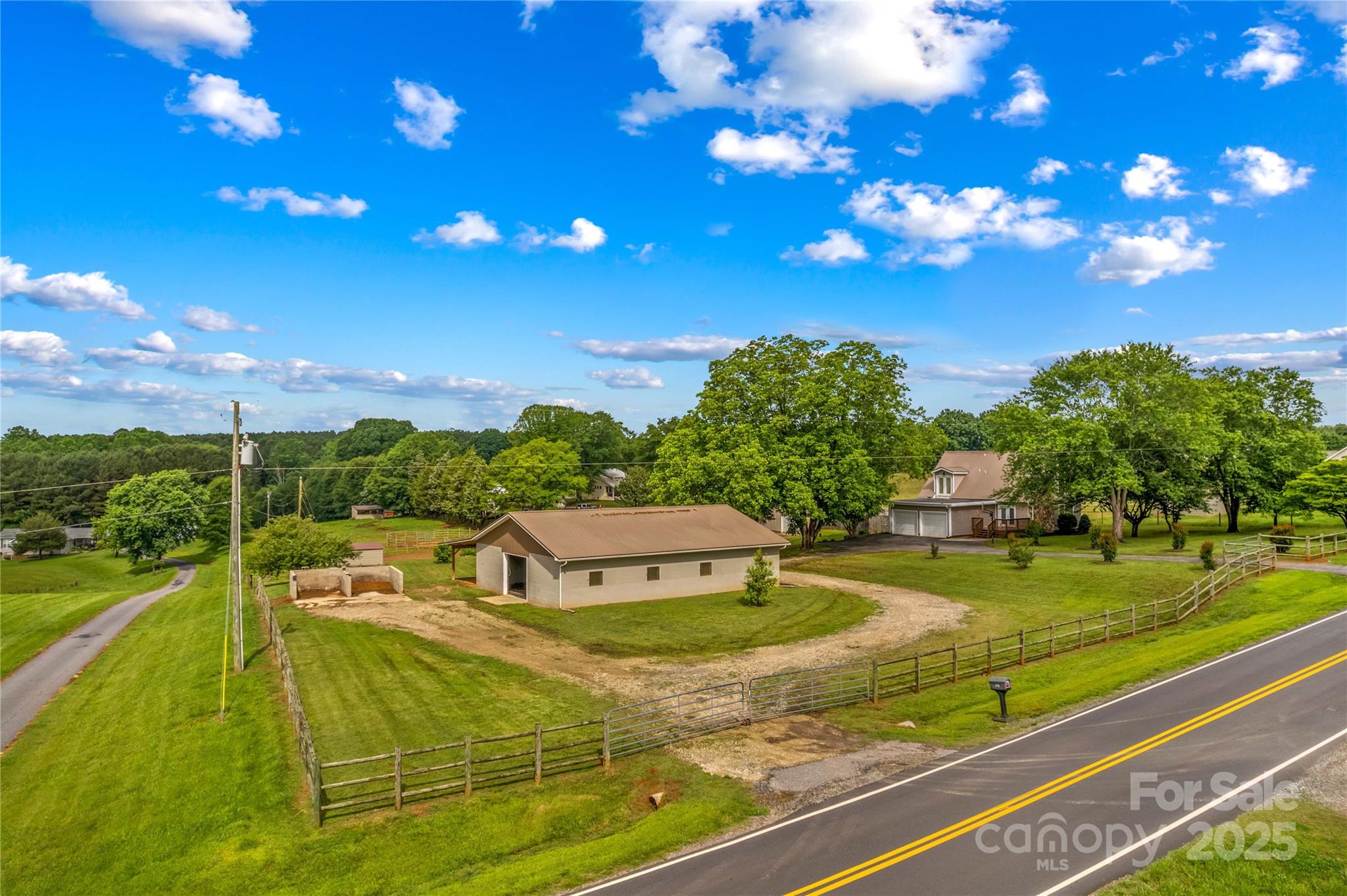 296 Hicks Creek Road Troutman NC 28166