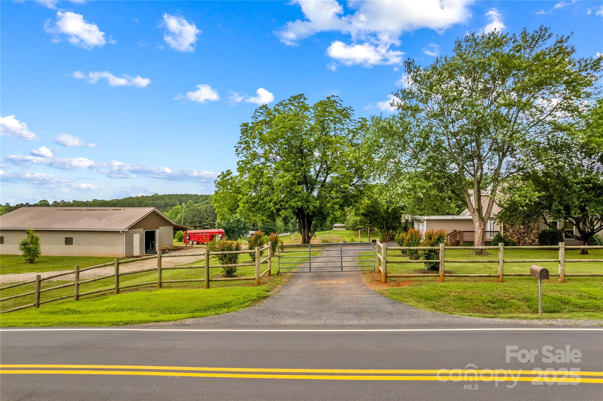 296 Hicks Creek Road Troutman NC 28166