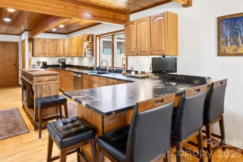 6 Orchard Knob Lane Black Mountain NC 28711