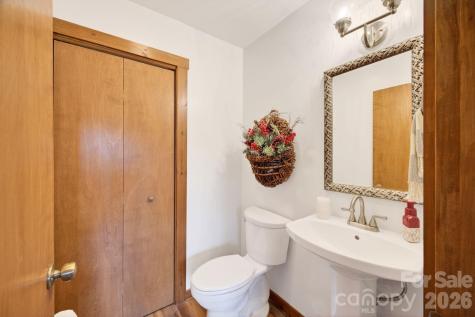 6 Orchard Knob Lane Black Mountain NC 28711