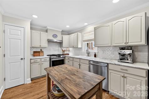 3910 Admiral Avenue Charlotte NC 28205