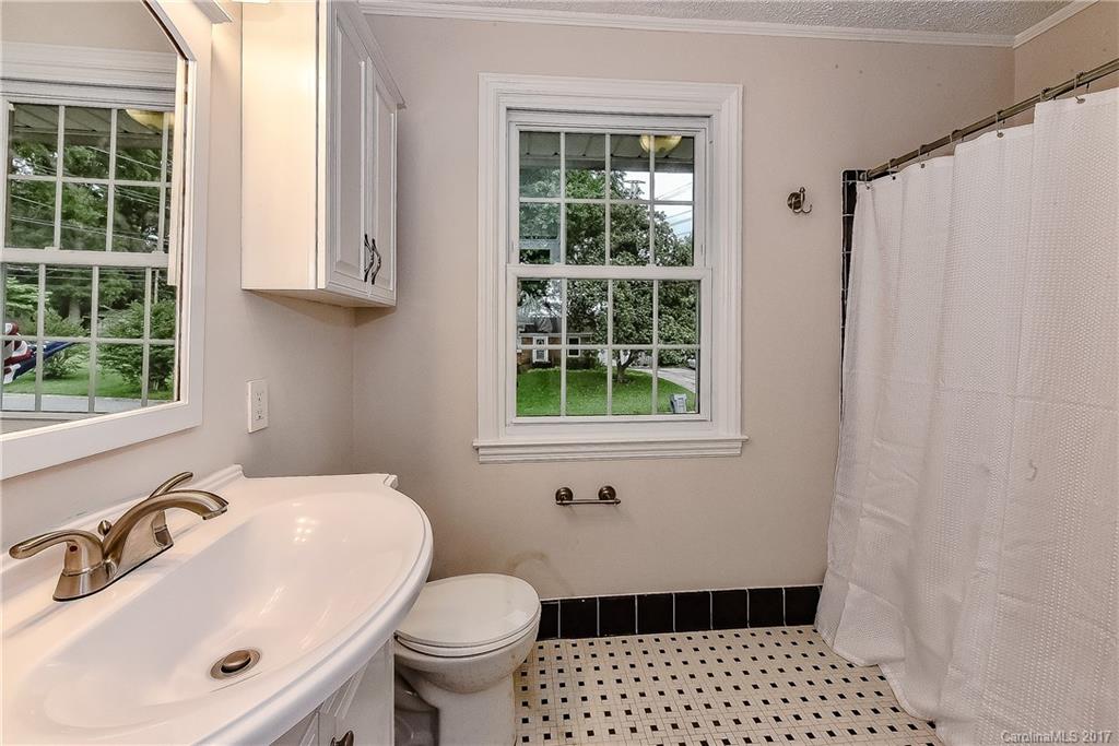 5026 White Oak Road Charlotte NC 28210