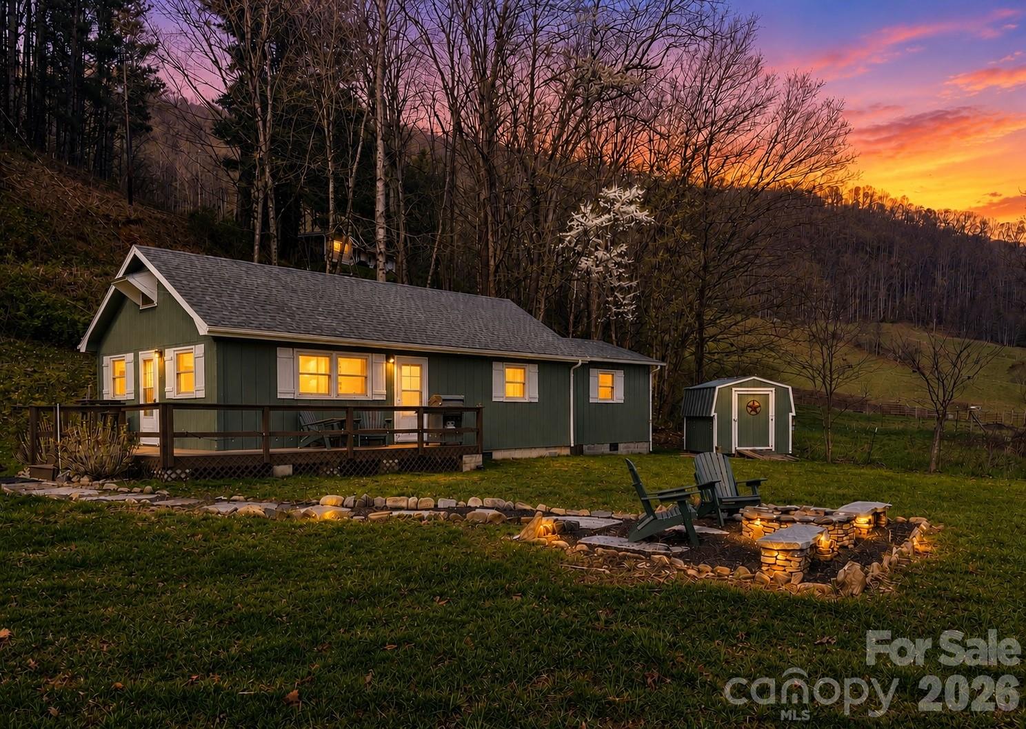 24 Baldridge Drive Burnsville NC 28714