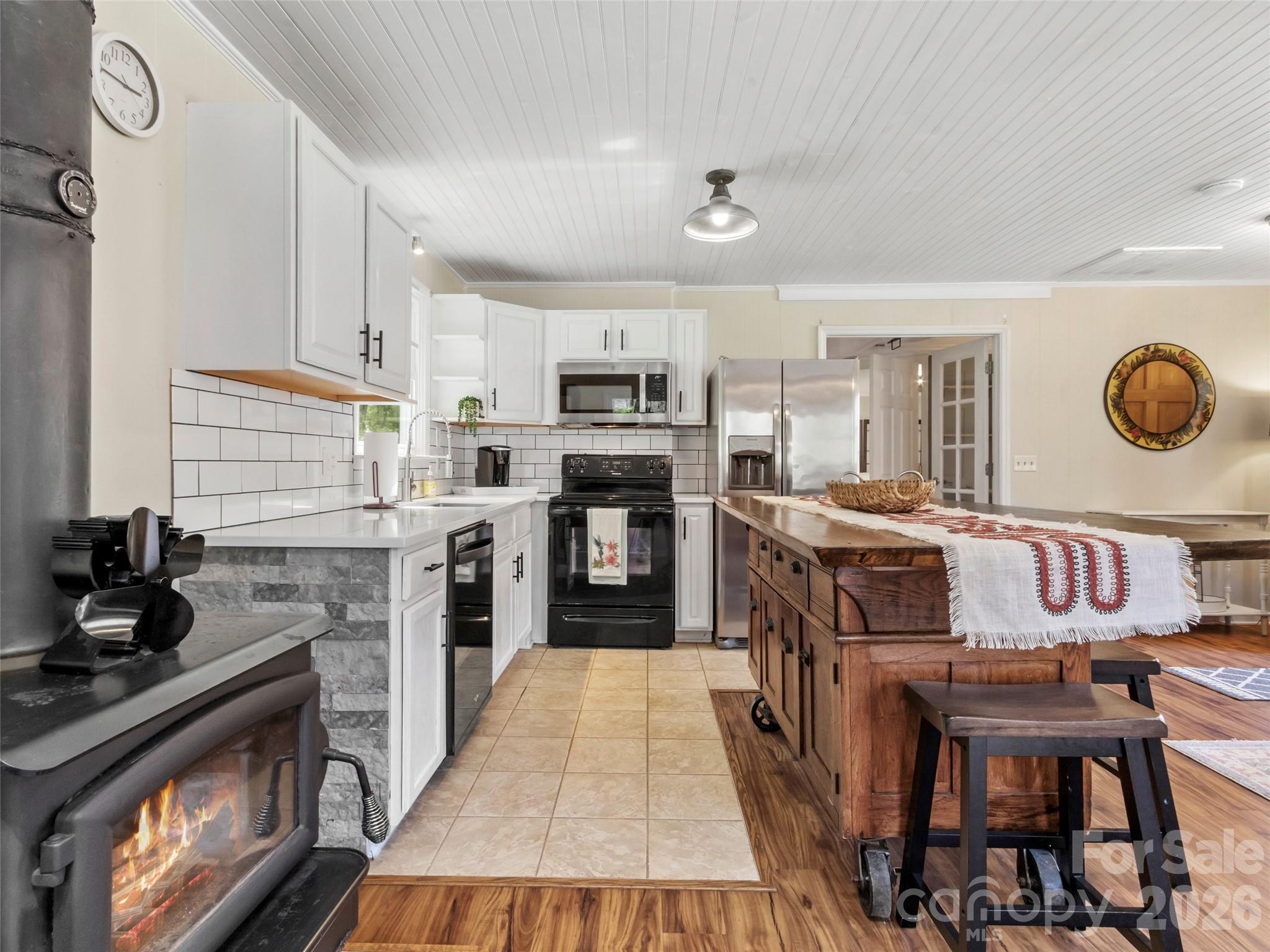 24 Baldridge Drive Burnsville NC 28714
