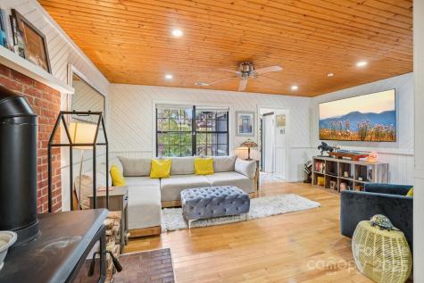 44 Sutton Knob Road Candler NC 28715