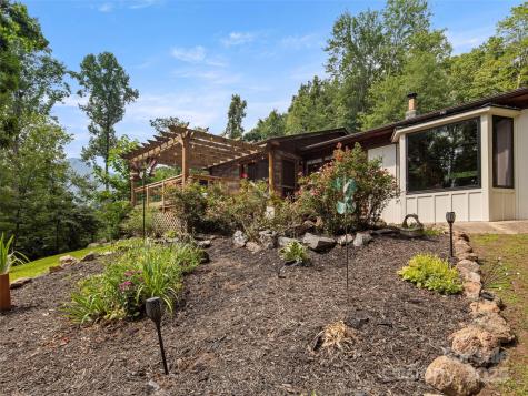 44 Sutton Knob Road Candler NC 28715