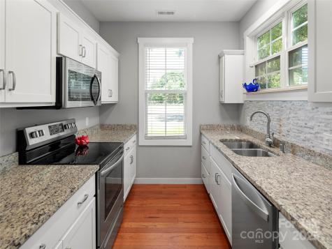 862 Sand Hill Road Asheville NC 28806