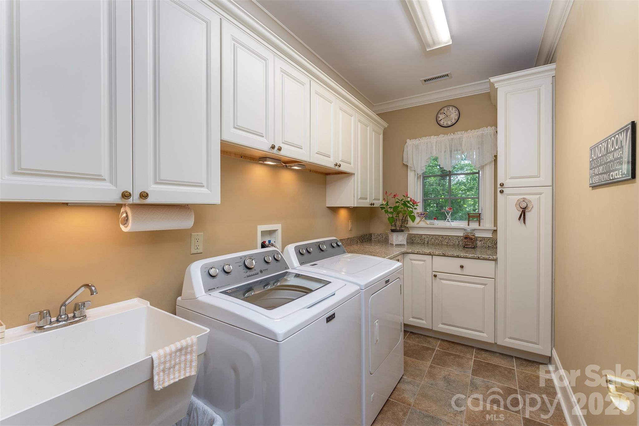 168 Chattooga Run Hendersonville NC 28739
