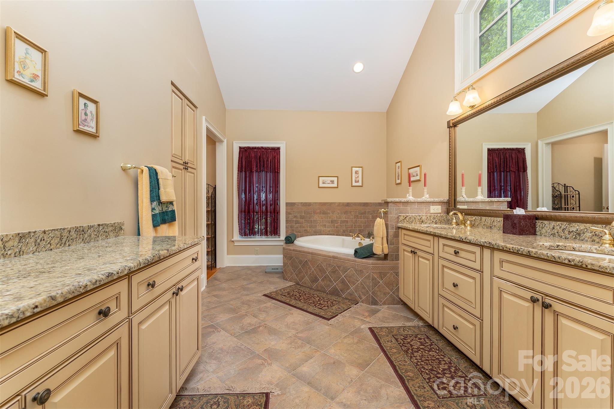 168 Chattooga Run Hendersonville NC 28739