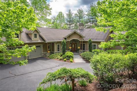 168 Chattooga Run Hendersonville NC 28739