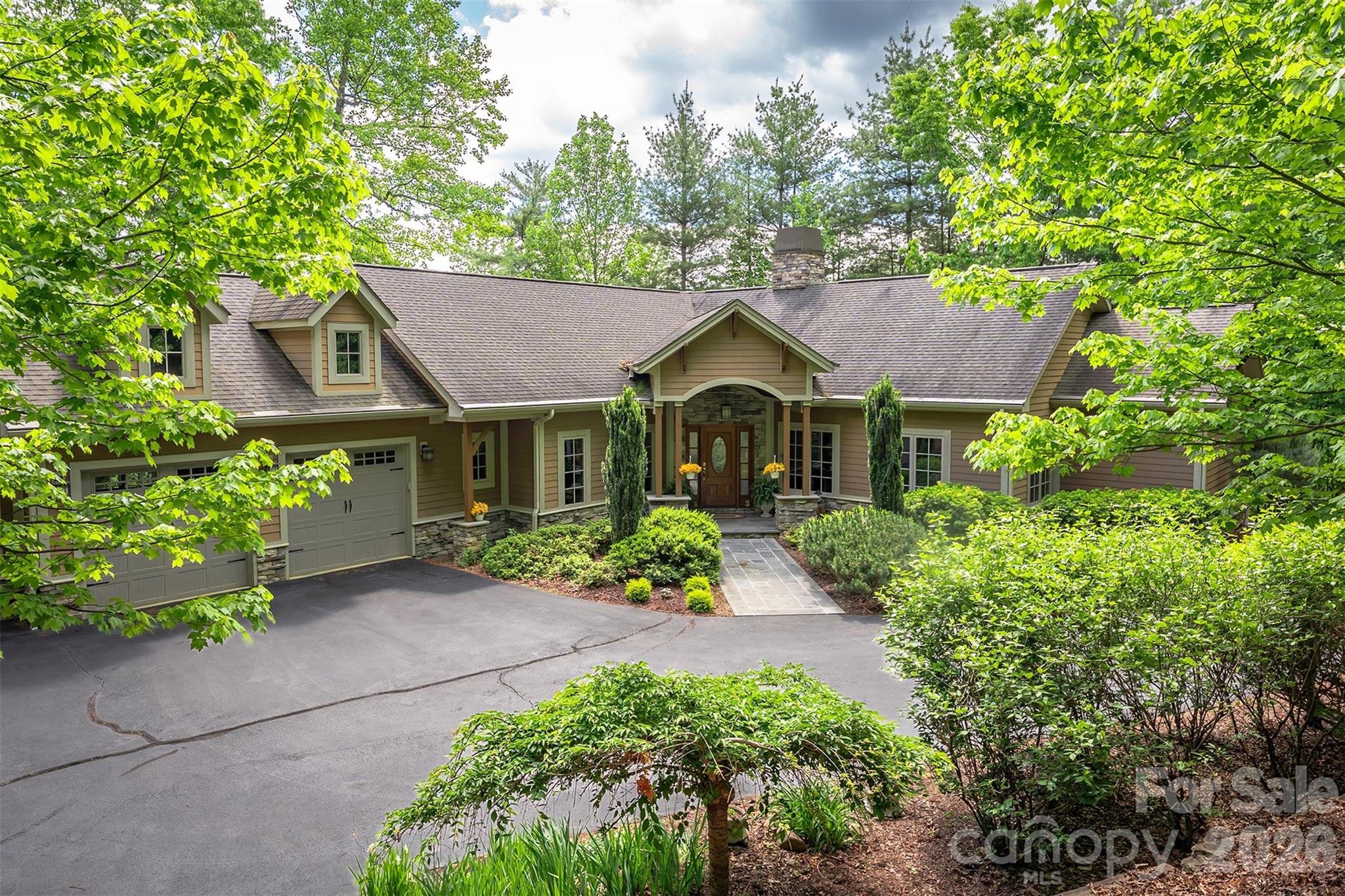 168 Chattooga Run Hendersonville NC 28739