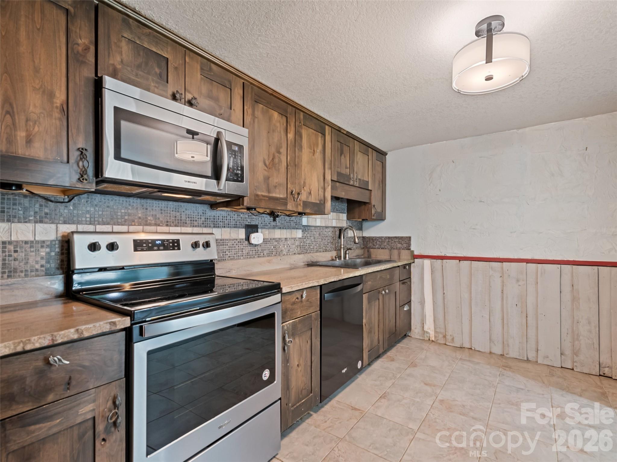 838 Hidden Valley Road Clyde NC 28721