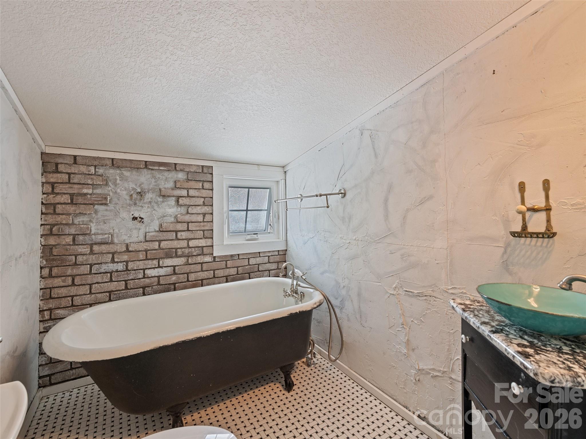 838 Hidden Valley Road Clyde NC 28721