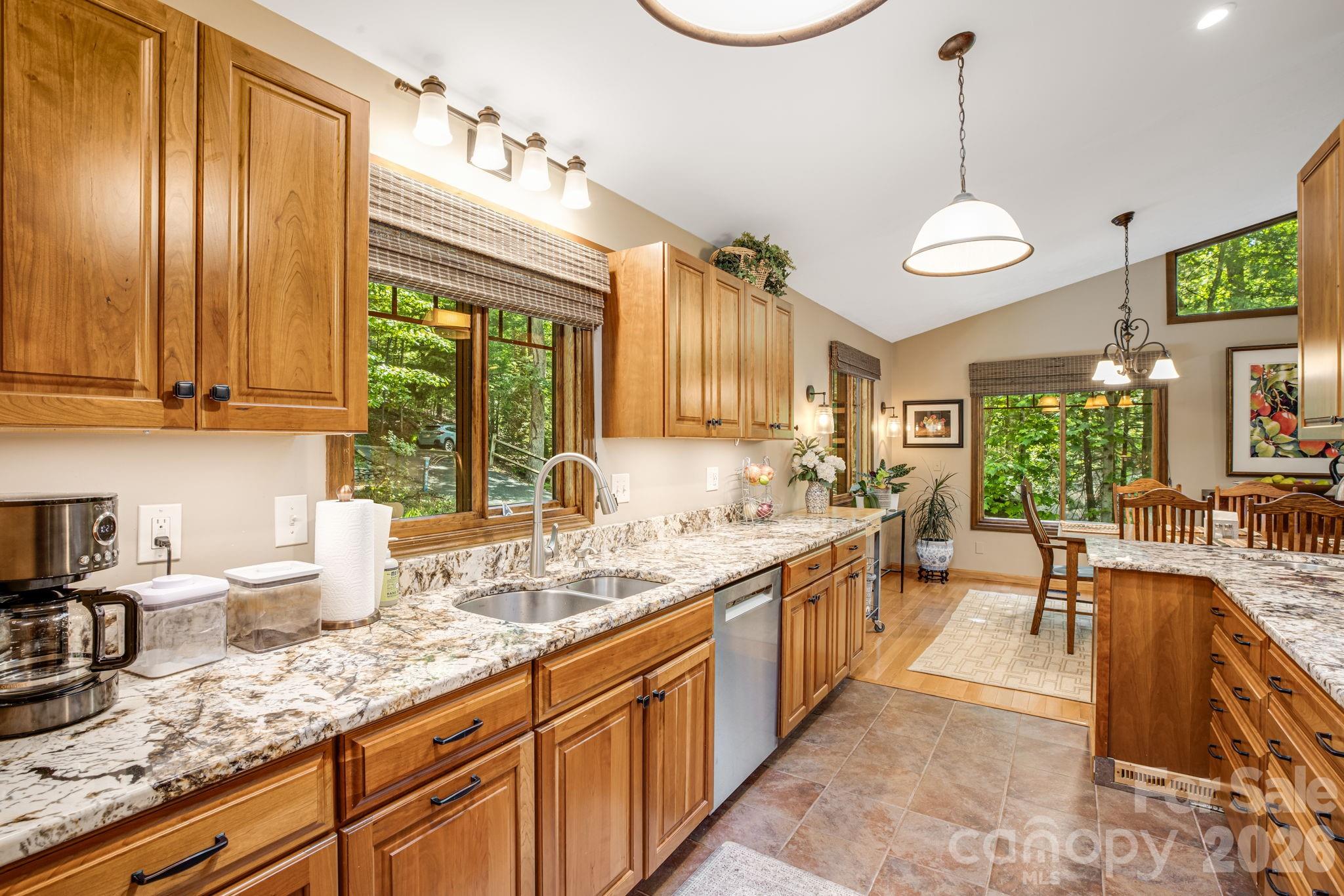 36 Foxglove Road Hendersonville NC 28739