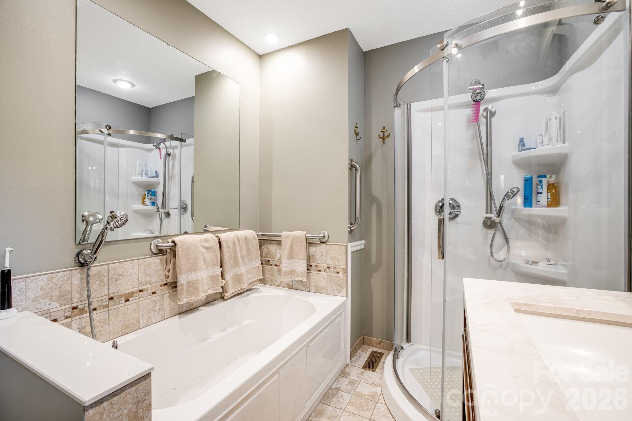 36 Foxglove Road Hendersonville NC 28739