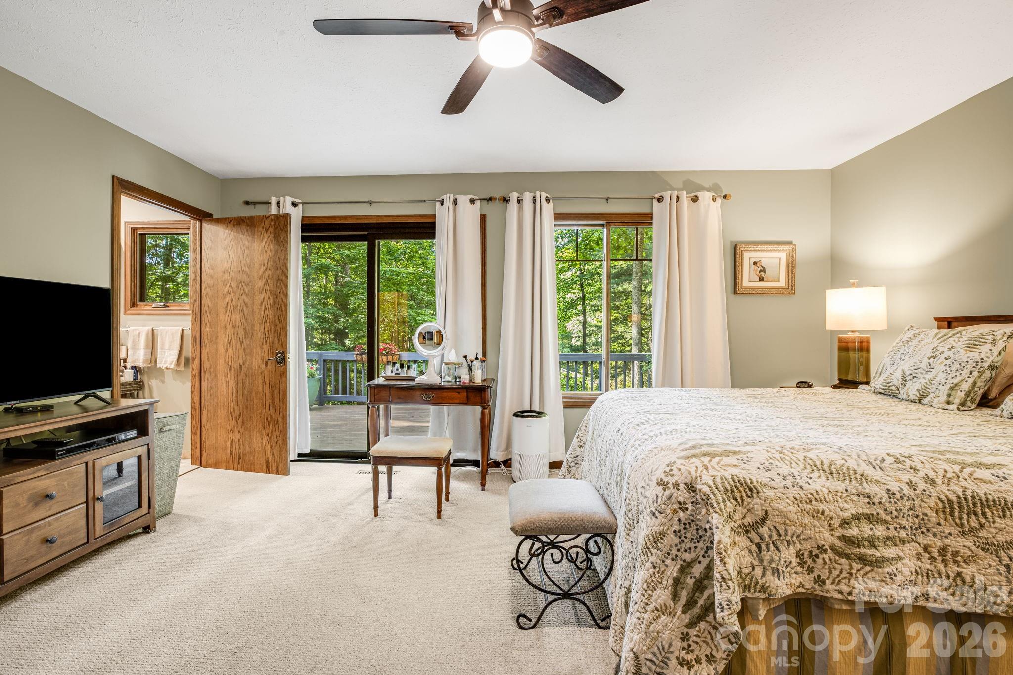 36 Foxglove Road Hendersonville NC 28739