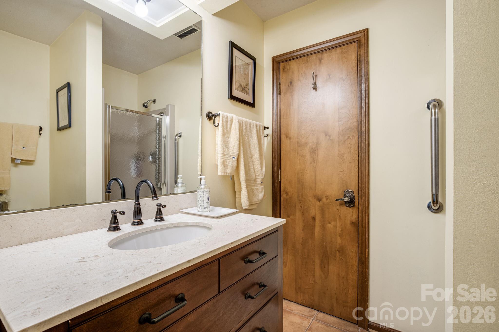 36 Foxglove Road Hendersonville NC 28739