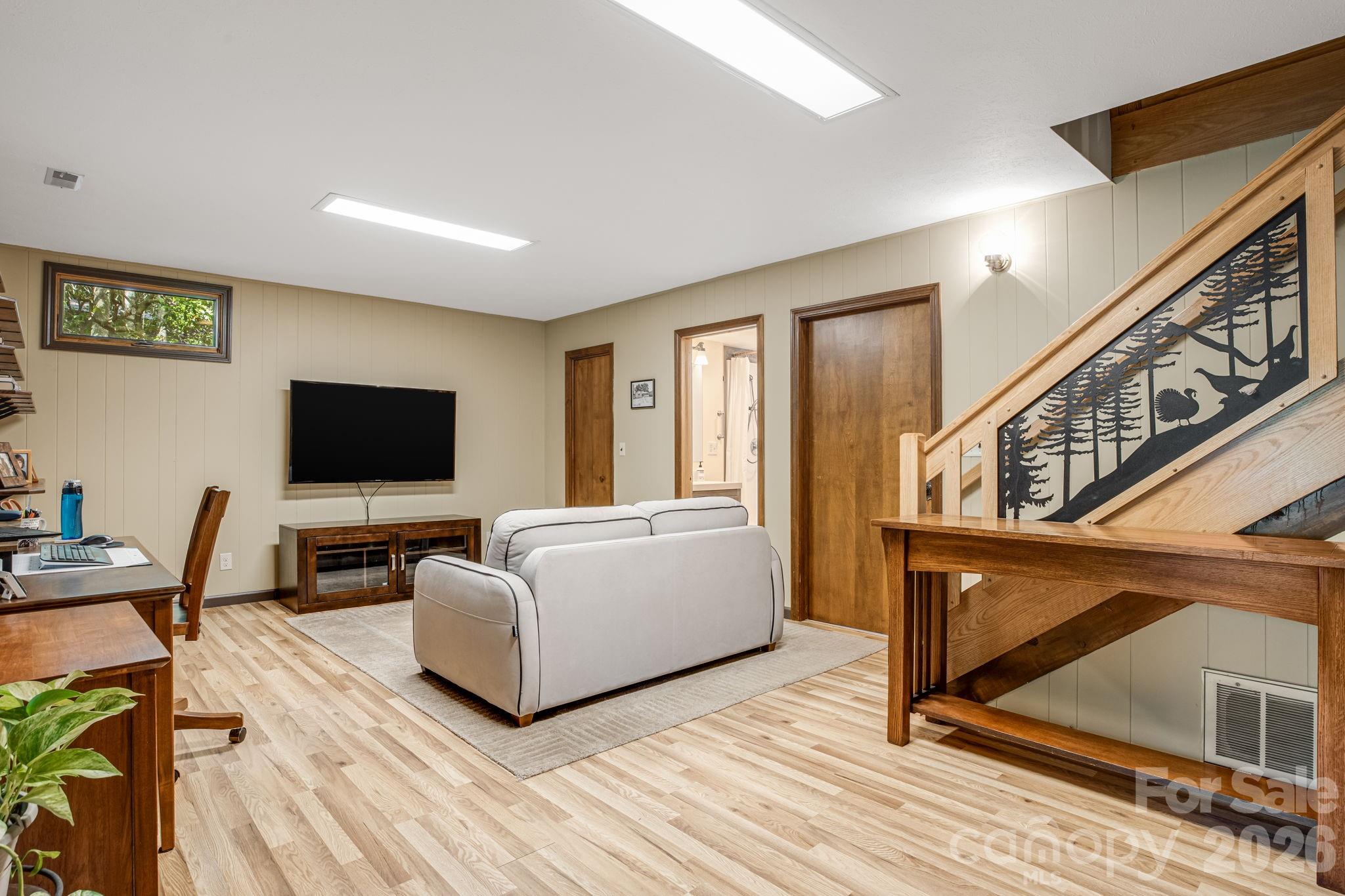 36 Foxglove Road Hendersonville NC 28739