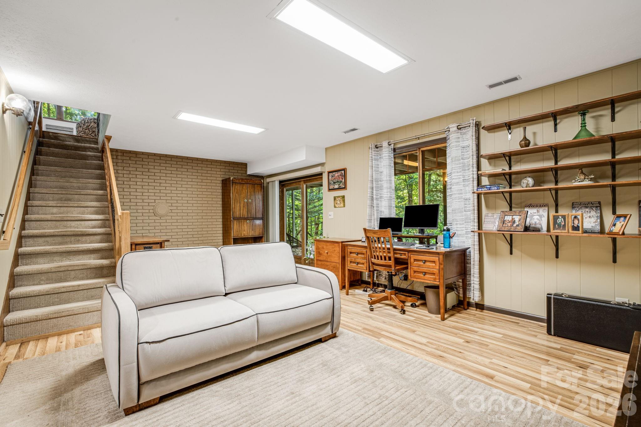 36 Foxglove Road Hendersonville NC 28739