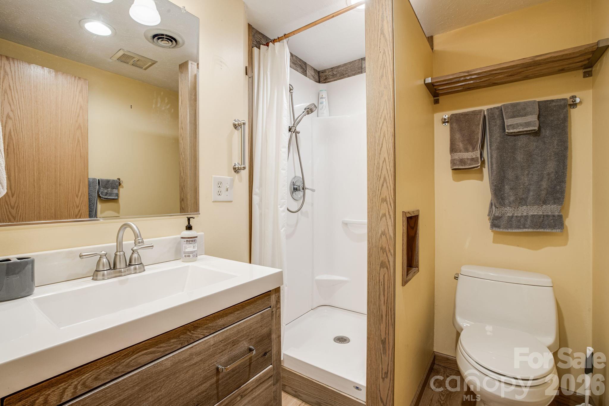 36 Foxglove Road Hendersonville NC 28739