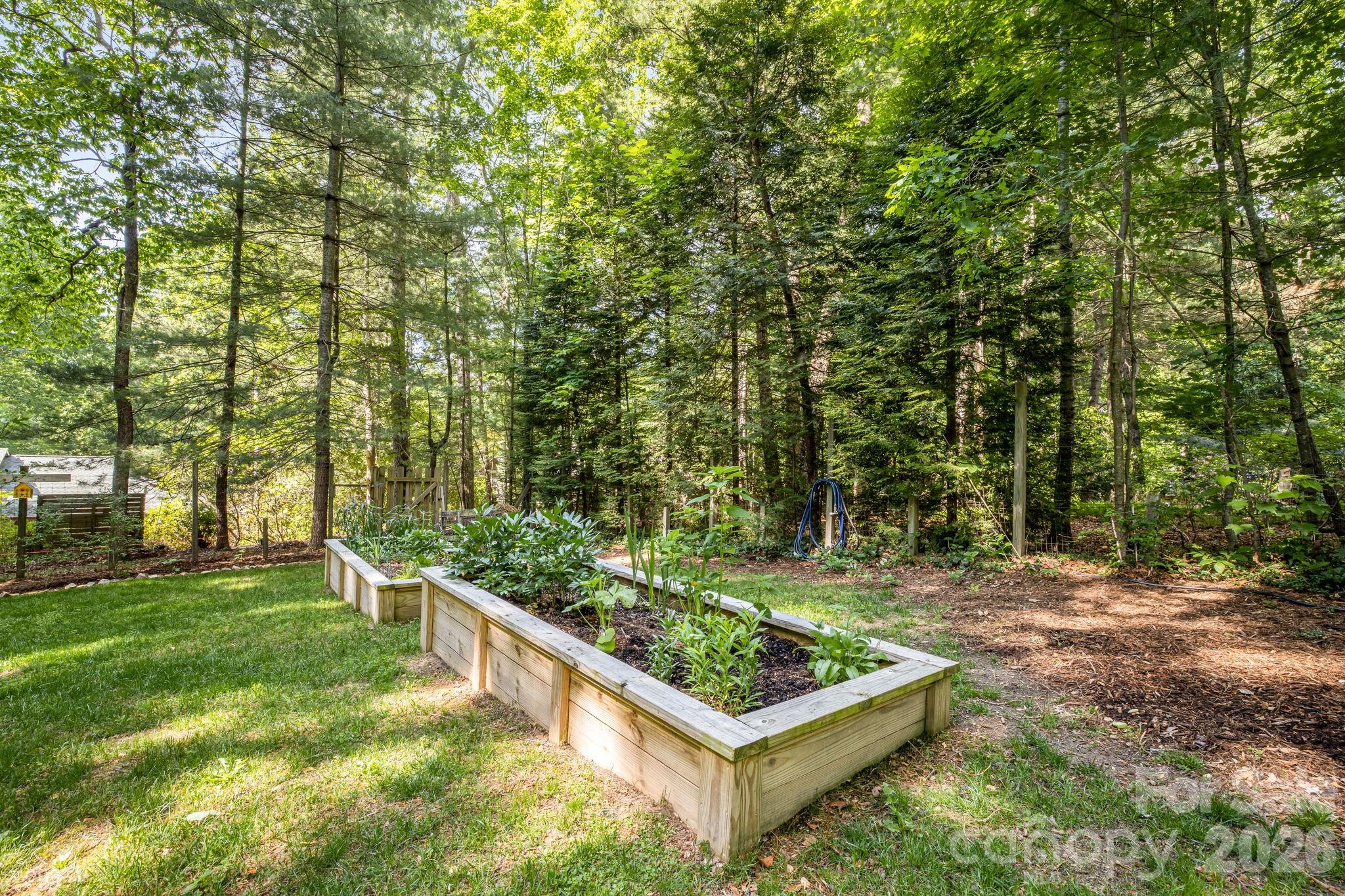 36 Foxglove Road Hendersonville NC 28739