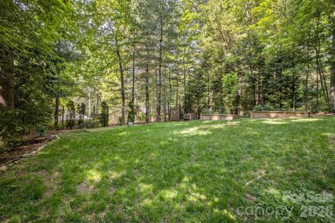 36 Foxglove Road Hendersonville NC 28739