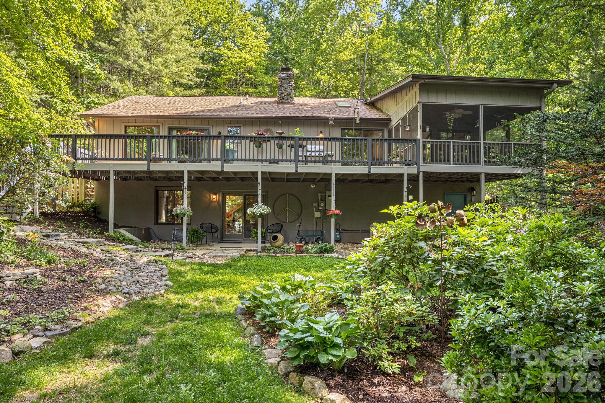 36 Foxglove Road Hendersonville NC 28739