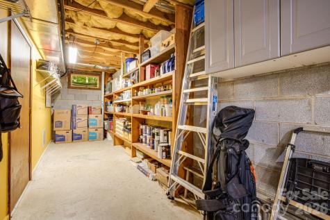 36 Foxglove Road Hendersonville NC 28739