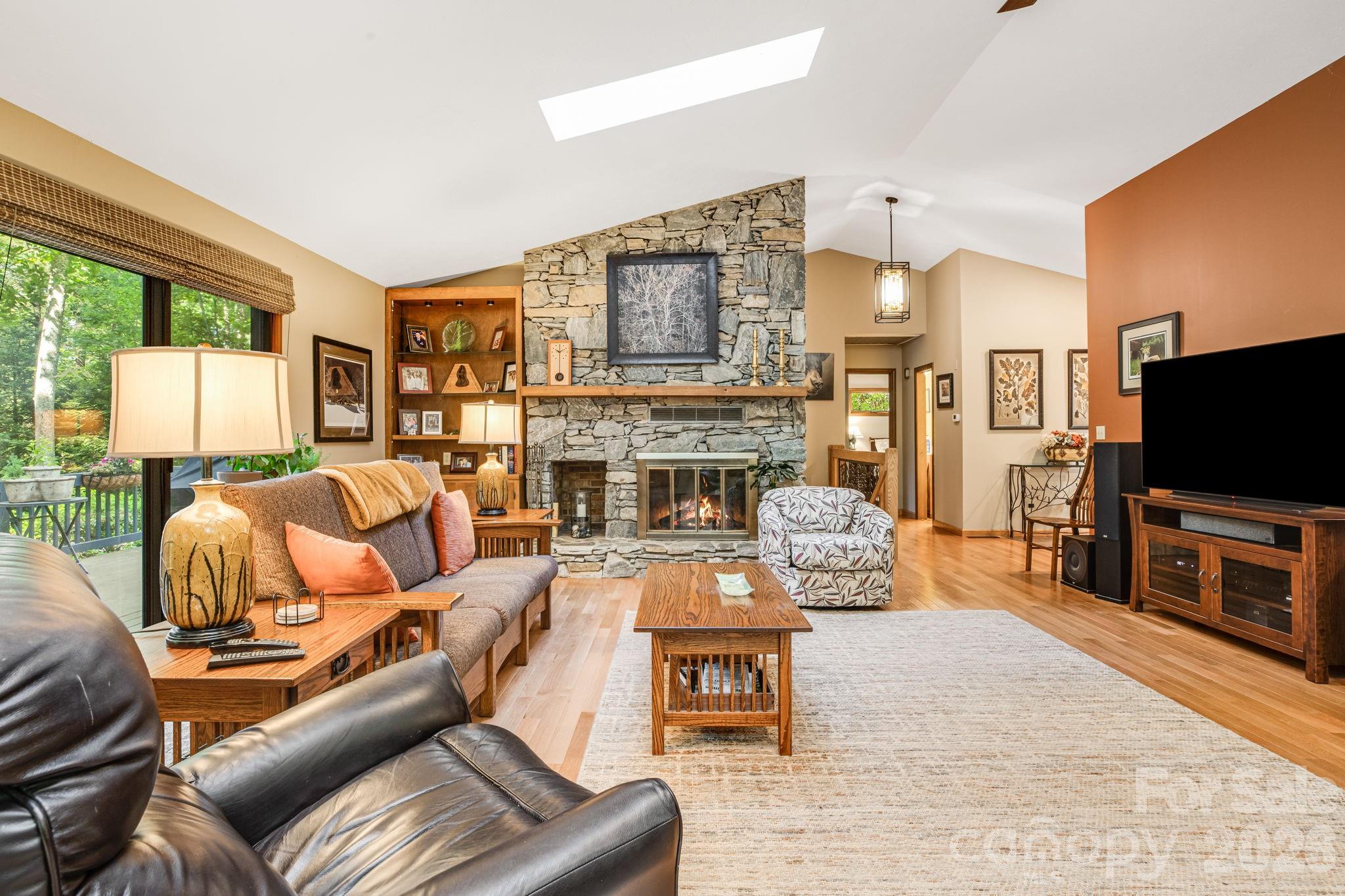 36 Foxglove Road Hendersonville NC 28739