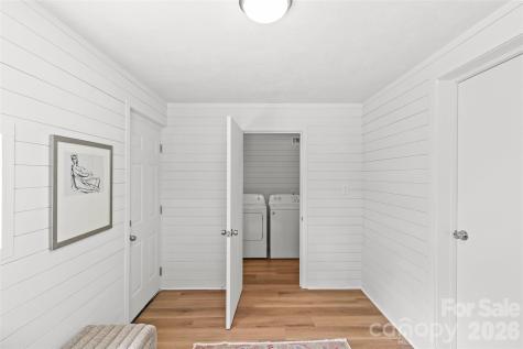1915 Birchcrest Drive Charlotte NC 28205