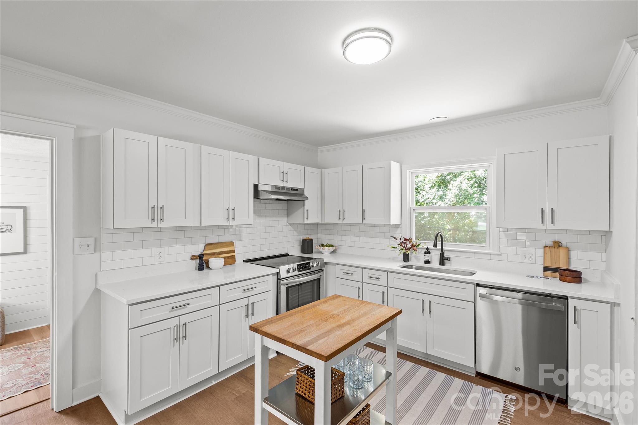 1915 Birchcrest Drive Charlotte NC 28205