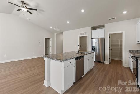 3621 Narrow Lane Charlotte NC 28215