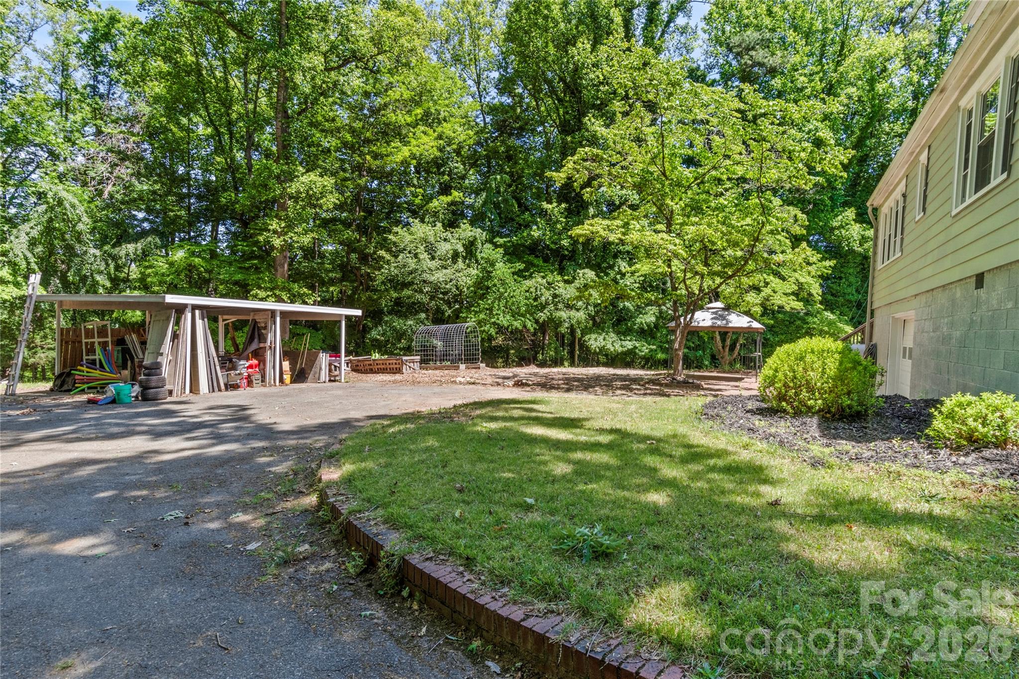 951 Dodson Mill Road Pilot Mountain NC 27041