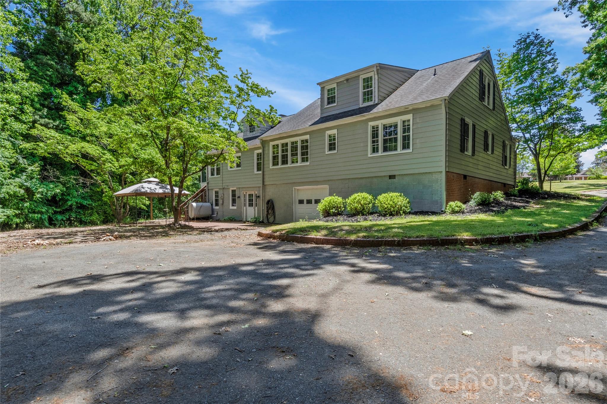 951 Dodson Mill Road Pilot Mountain NC 27041