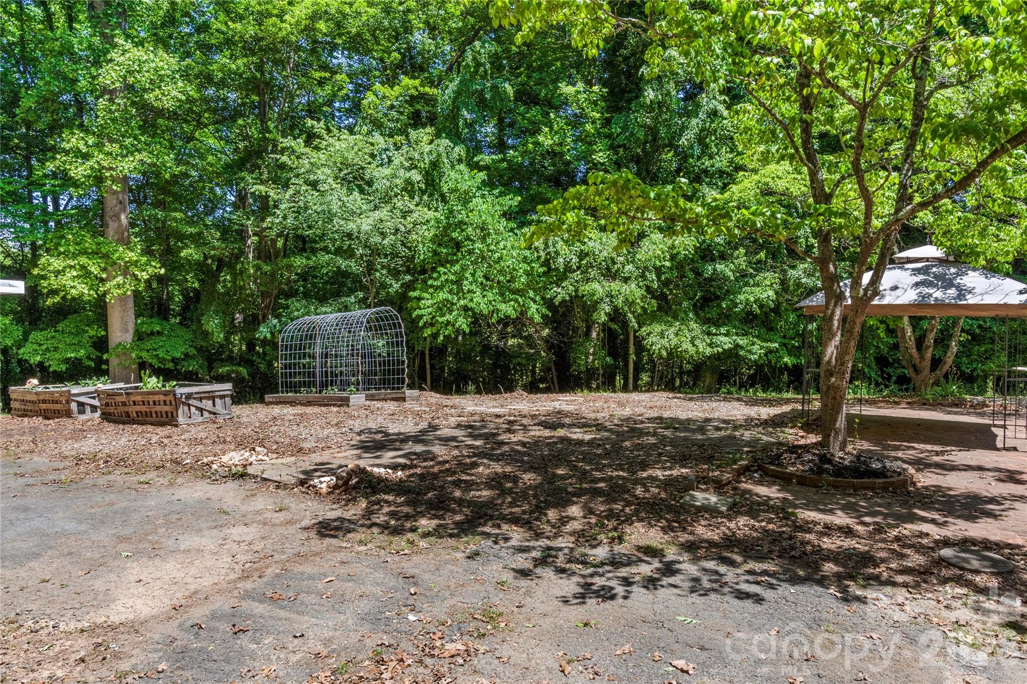 951 Dodson Mill Road Pilot Mountain NC 27041