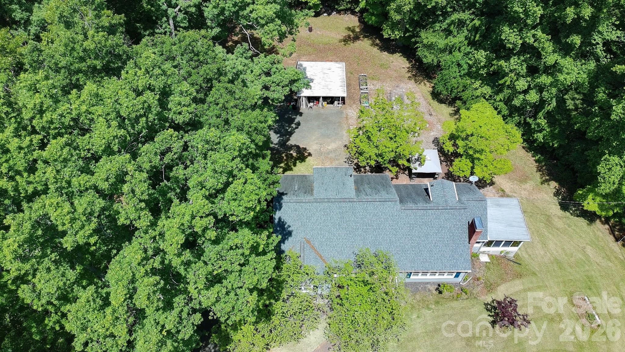 951 Dodson Mill Road Pilot Mountain NC 27041