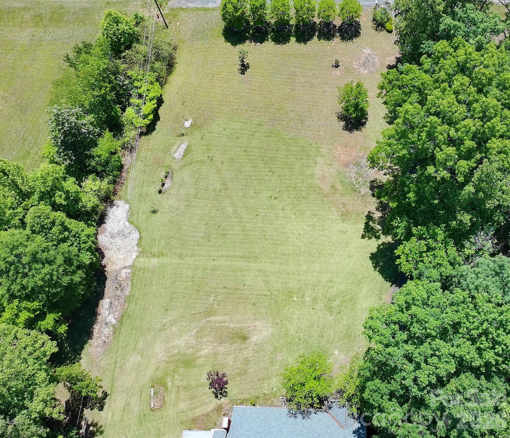 951 Dodson Mill Road Pilot Mountain NC 27041