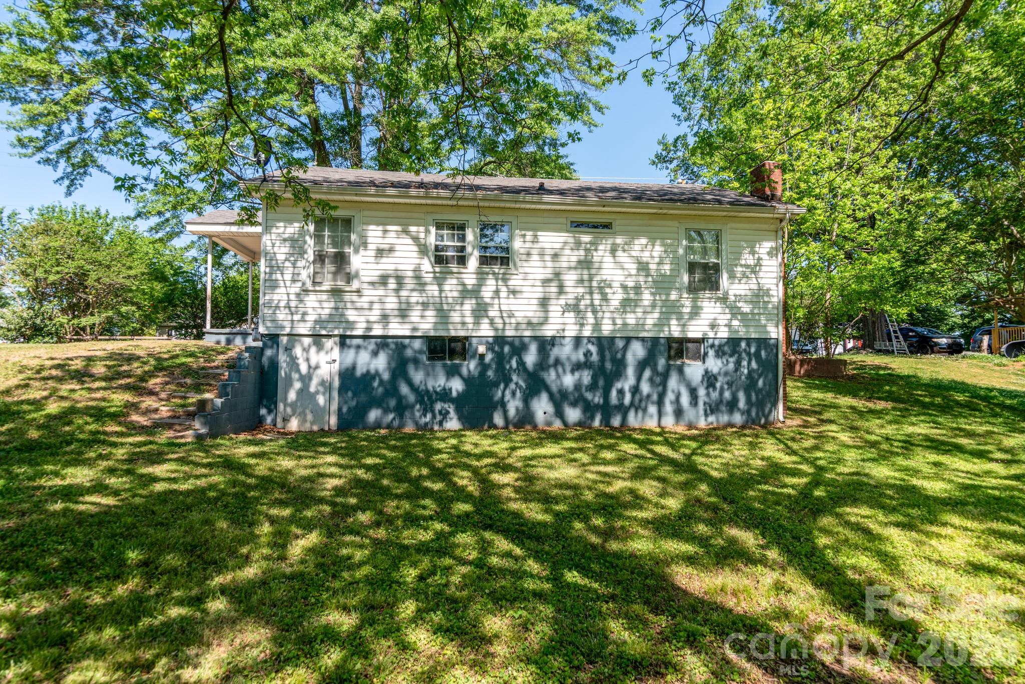 109 Hillcrest Drive Bessemer City NC 28016
