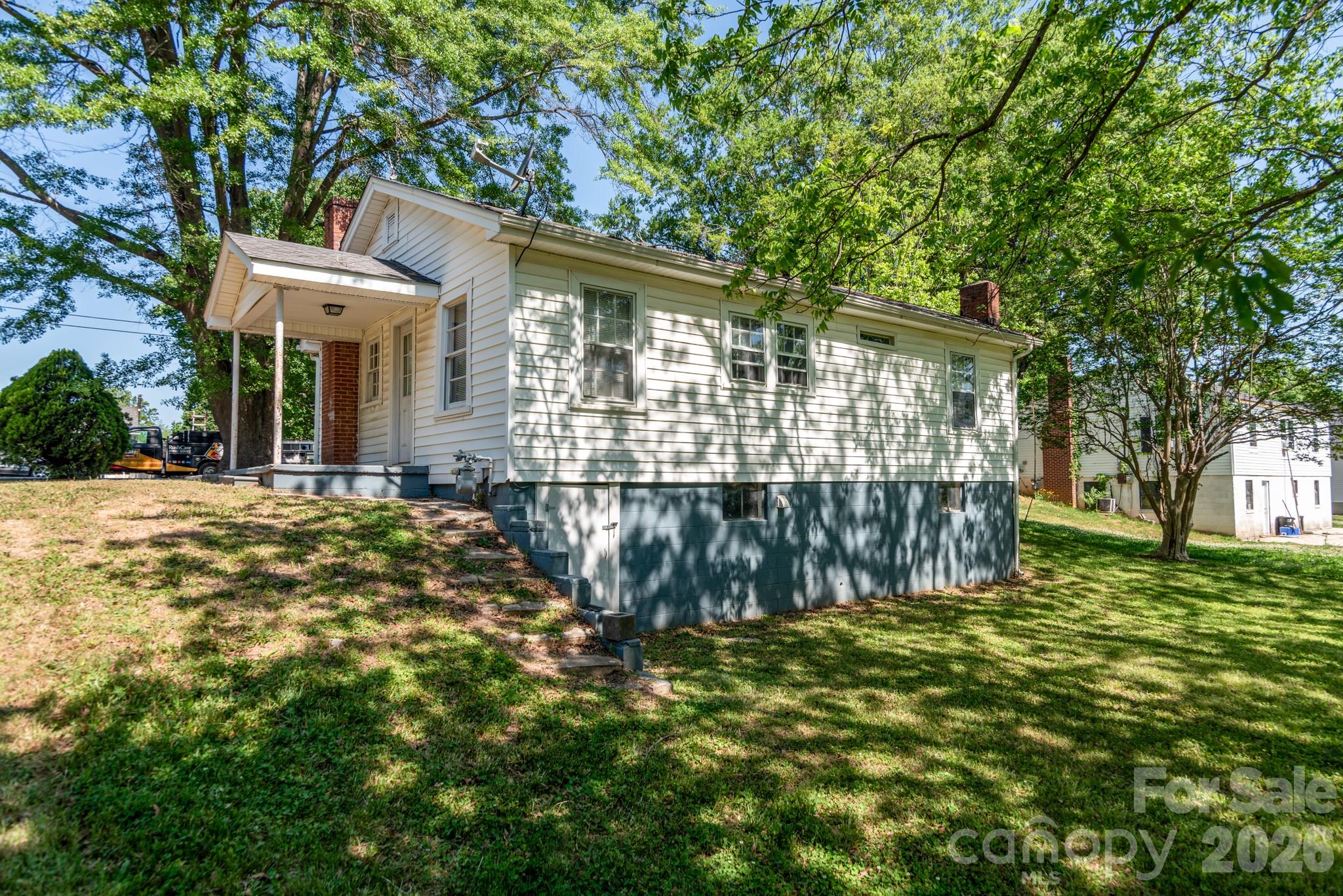 109 Hillcrest Drive Bessemer City NC 28016