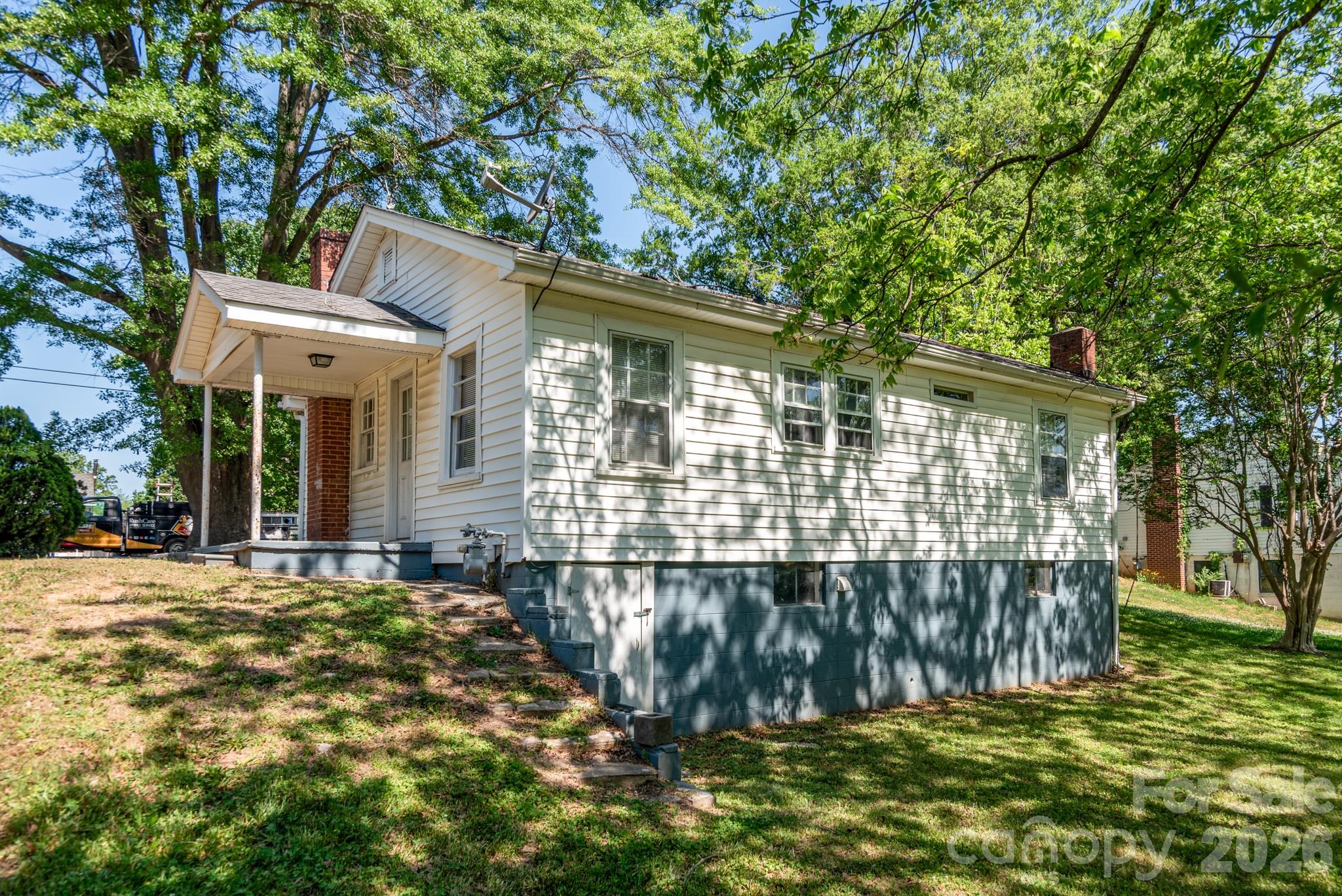 109 Hillcrest Drive Bessemer City NC 28016